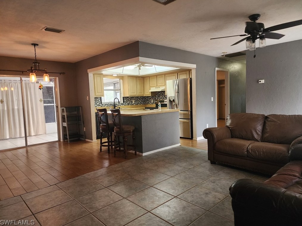 522 Michael Ave, Lehigh Acres FL  33936-1044 exterior