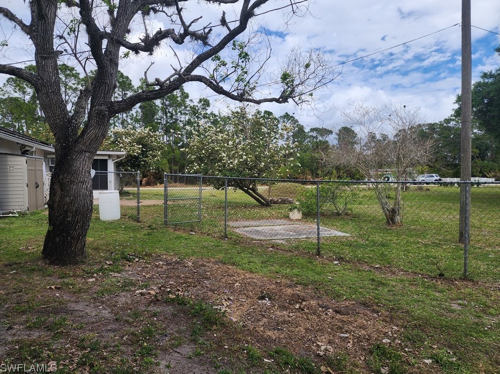 522 Michael Ave, Lehigh Acres FL  33936-1044 exterior