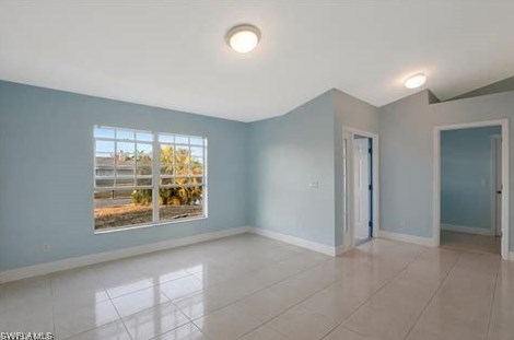 2026 Ne 25th St, Cape Coral, FL 33909