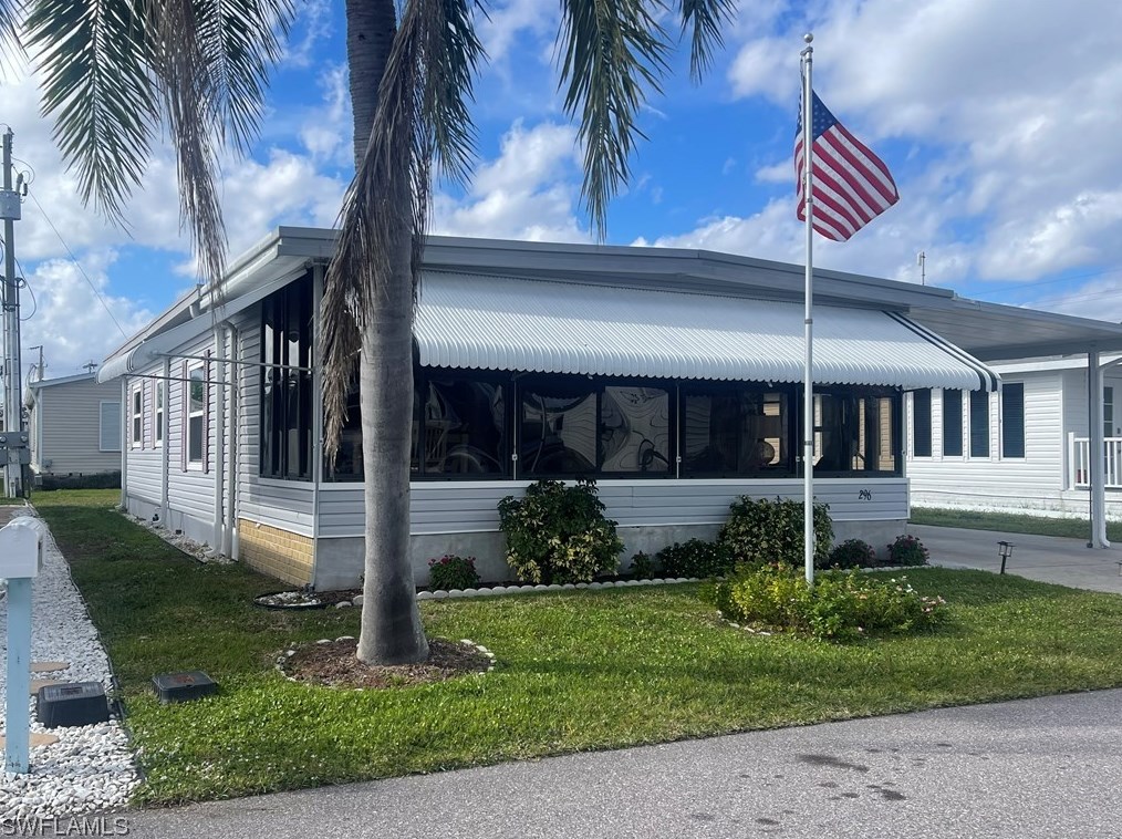 14735 Patrick Henry Rd, Fort Myers, FL 33917-9043