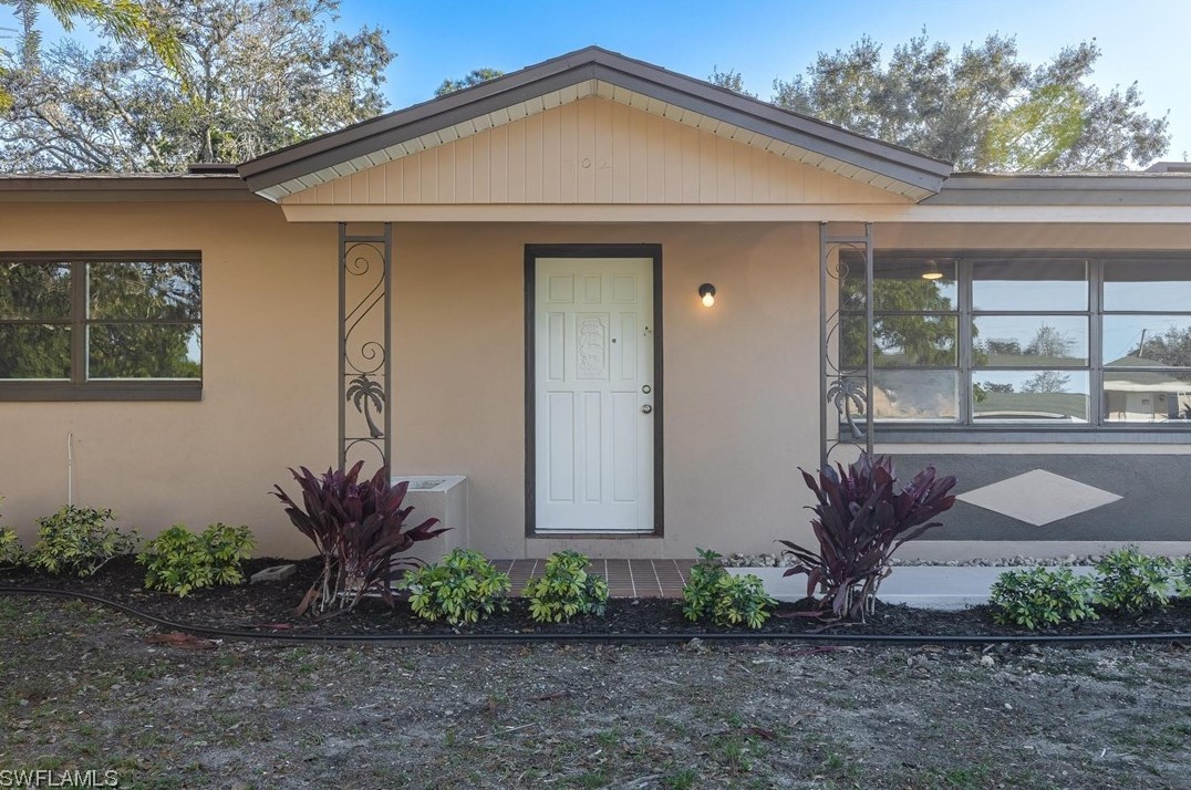 702 Alcala Ave, Lehigh Acres, FL 33936