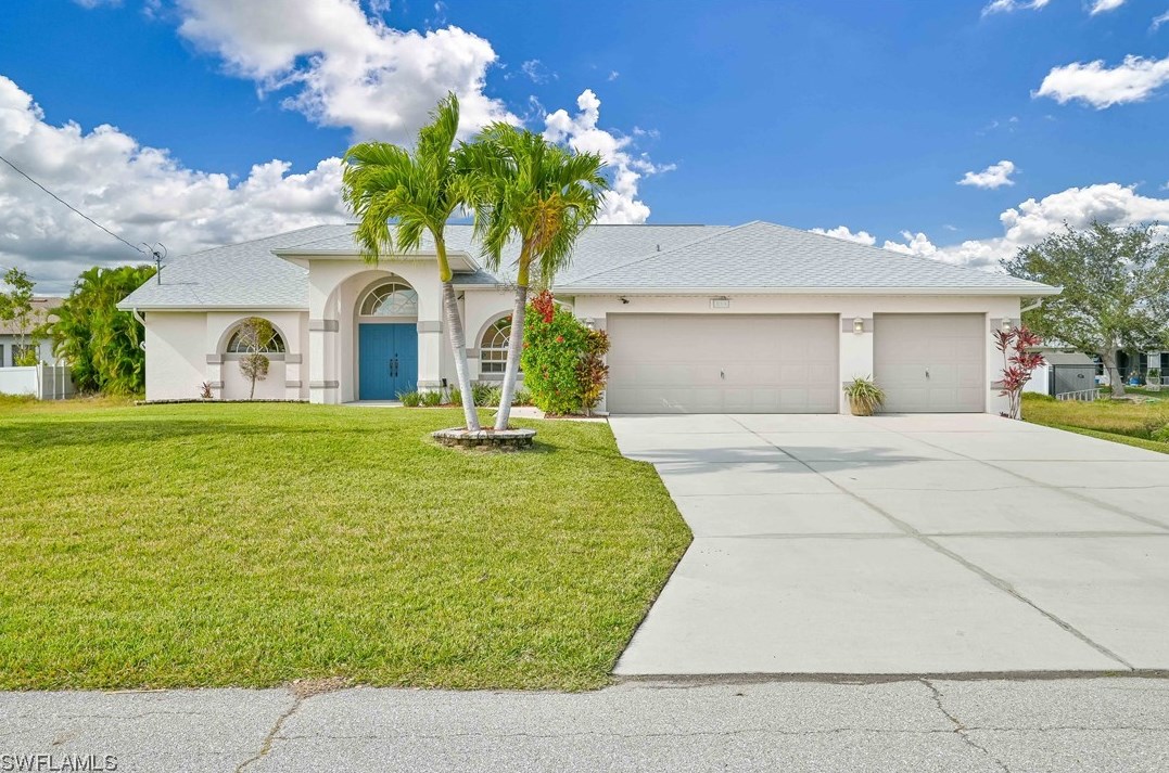 514 37th Ave, Cape Coral, FL 33993-6315