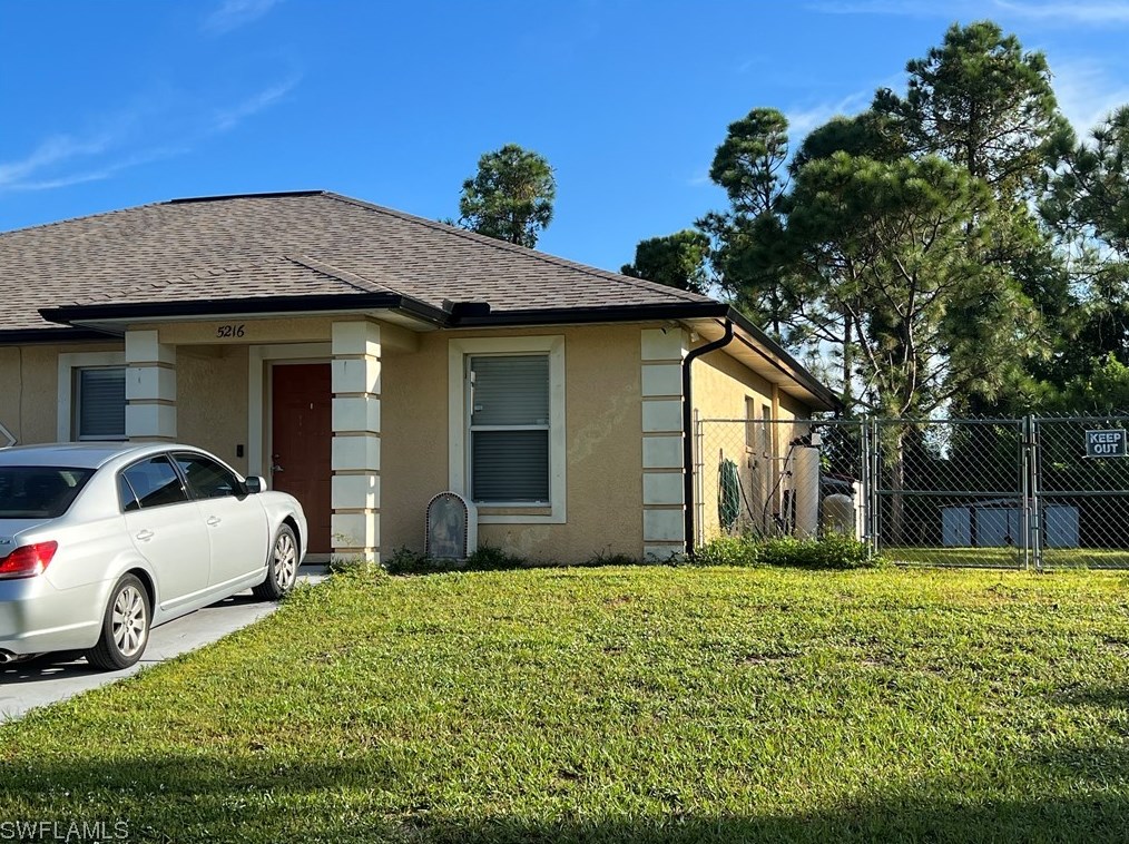 5216 28th St Sw, Lehigh Acres, FL 33973