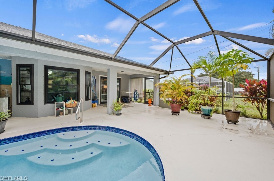 3708 2 Pl, Cape Coral FL  33904-4814 exterior