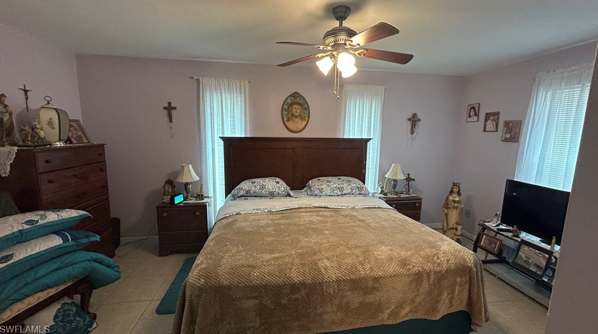 218 Ground Dove Cir, Lehigh Acres FL  33936-6909 exterior