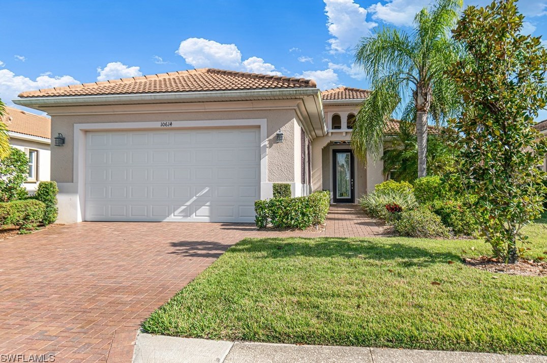 10614 Carena Cir, Fort Myers FL  33913-6818 exterior