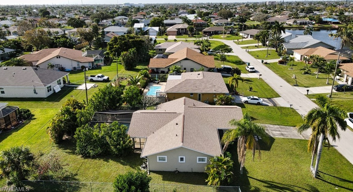 2122 5th Ter, Cape Coral FL  33909-2760 exterior