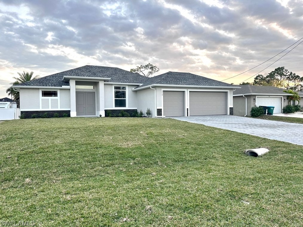 2710 22nd Ter, Cape Coral, FL 33993-3708