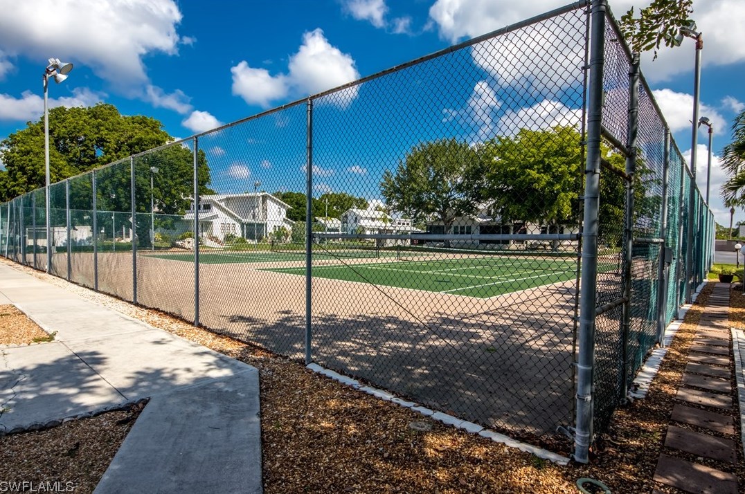 17034 Golfside Cir, Fort Myers FL  33908-5039 exterior