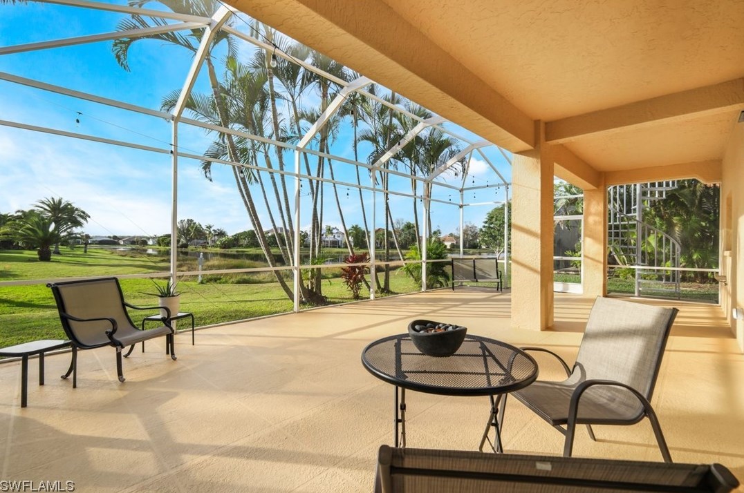 7755 Cameron Cir, Fort Myers FL  33912-5667 exterior