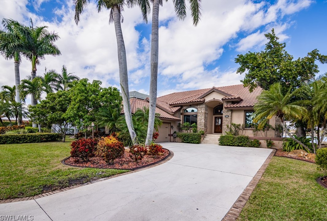 5160 Harborage Dr, Fort Myers, FL 33908-4542
