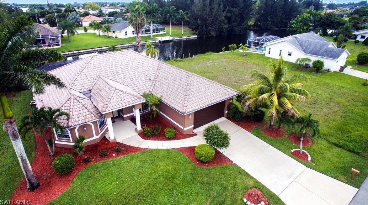 615 Sw 6th Ave, Cape Coral, FL 33991