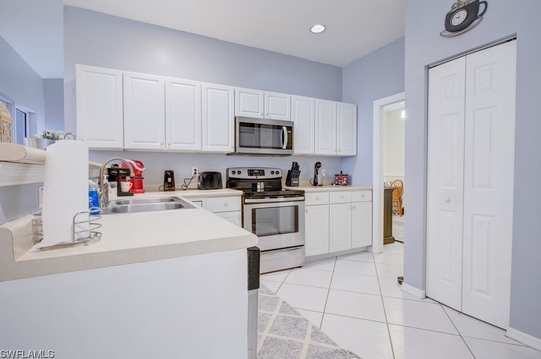 5315 Billings St, Lehigh Acres FL 33971-6572 exterior