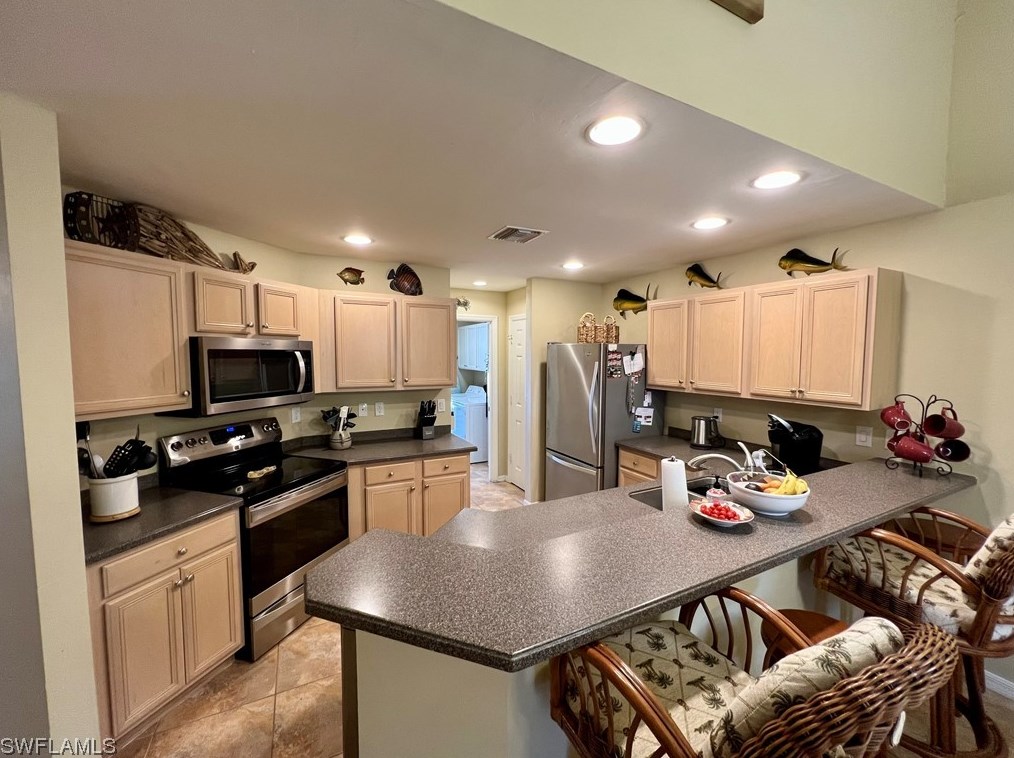 9377 Aegean Cir, Lehigh Acres, FL 33936