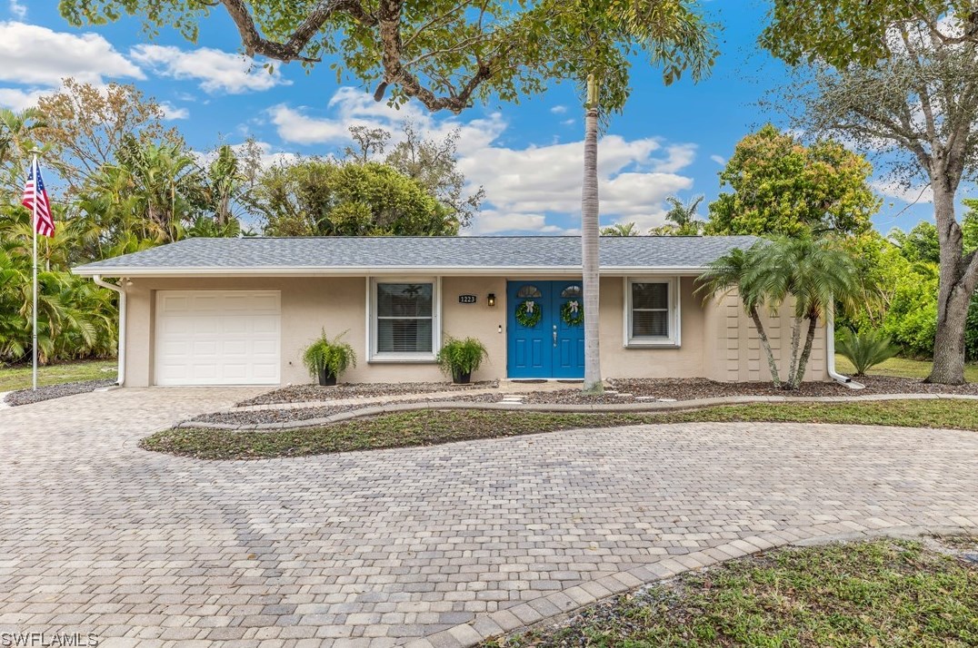 1223 Biltmore Dr, Fort Myers, FL 33901-8707