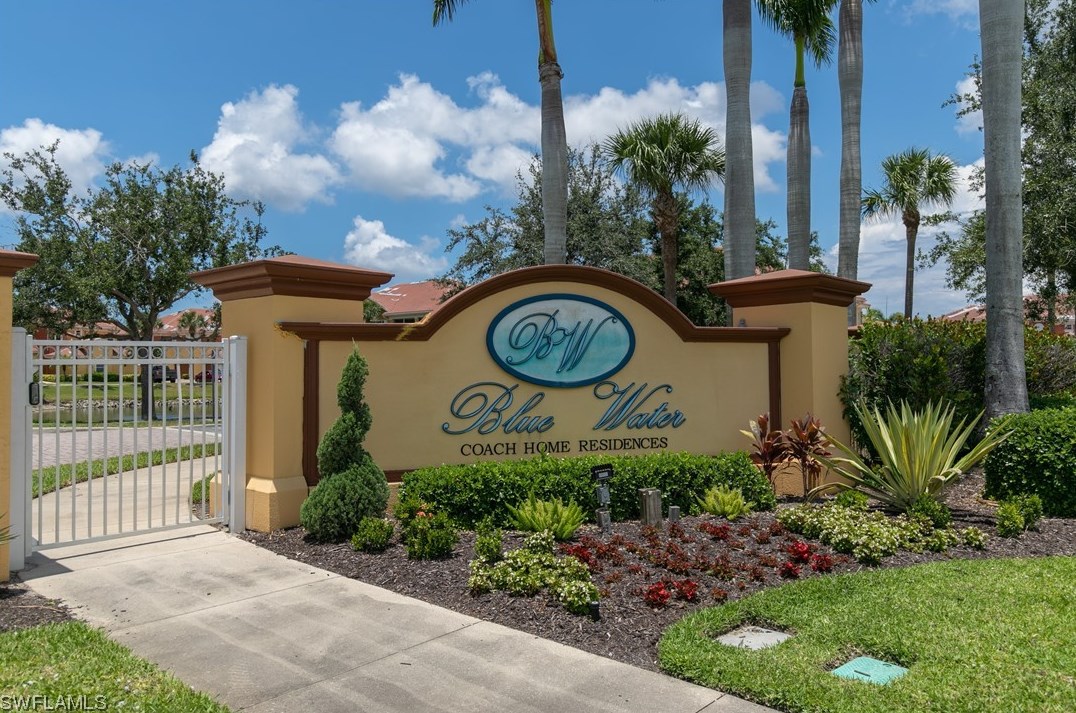 198 Shadroe Cove Cir, Cape Coral, FL 33991-1052