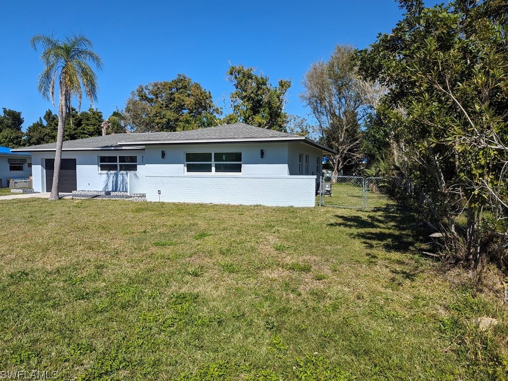 421 Monterey Ave, Cape Coral, FL 33904