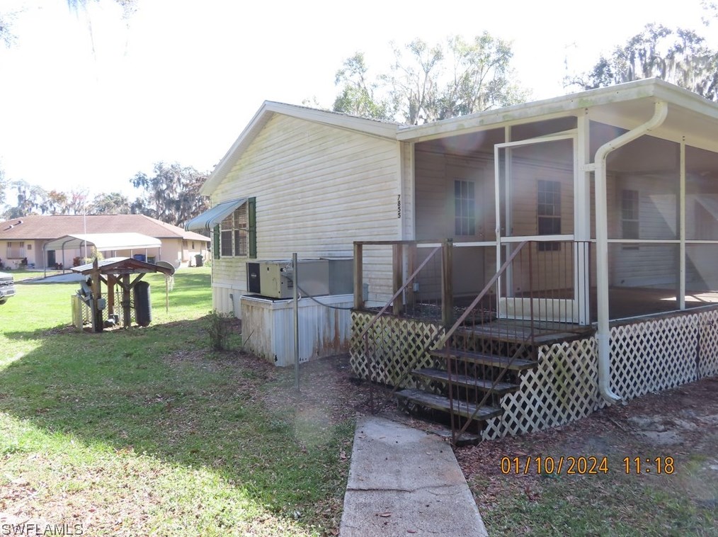 7855 Davis Dr, Sebring, FL 33876