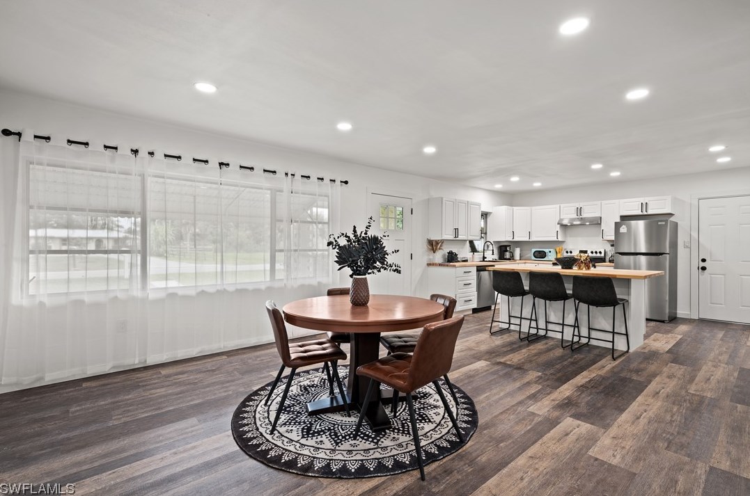 2231 Randolph Dr, Fort Myers FL  33905-4751 exterior