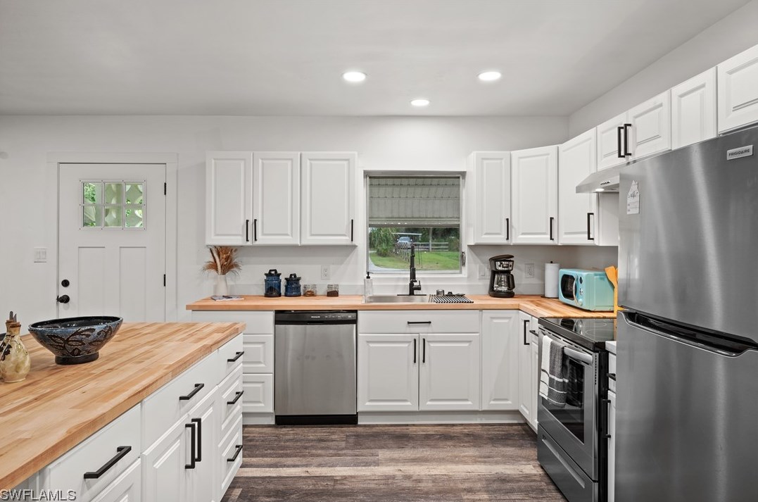 2231 Randolph Dr, Fort Myers FL  33905-4751 exterior