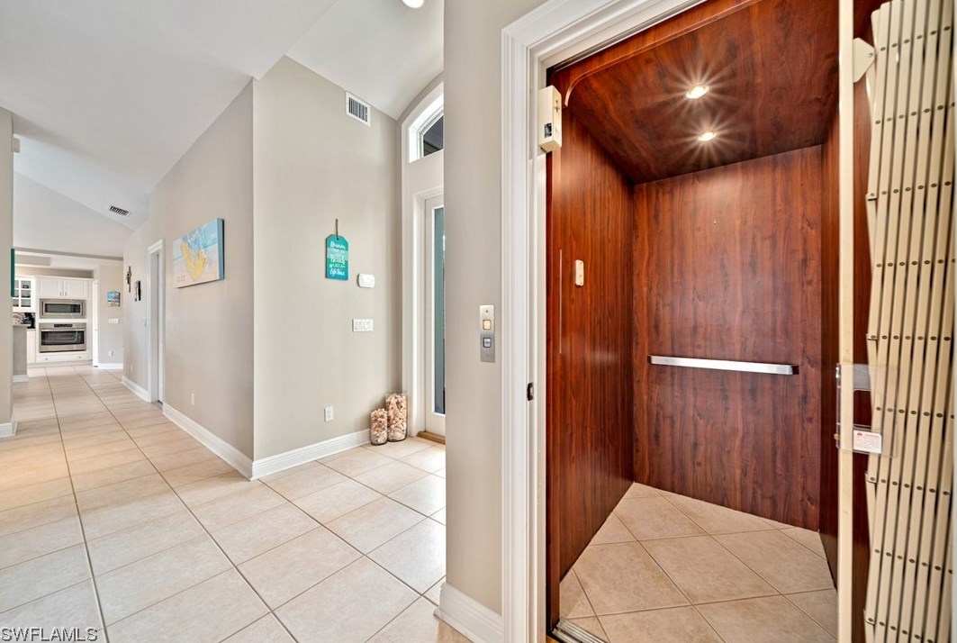 4428 Waters Edge Ln, Sanibel FL  33957-2805 exterior