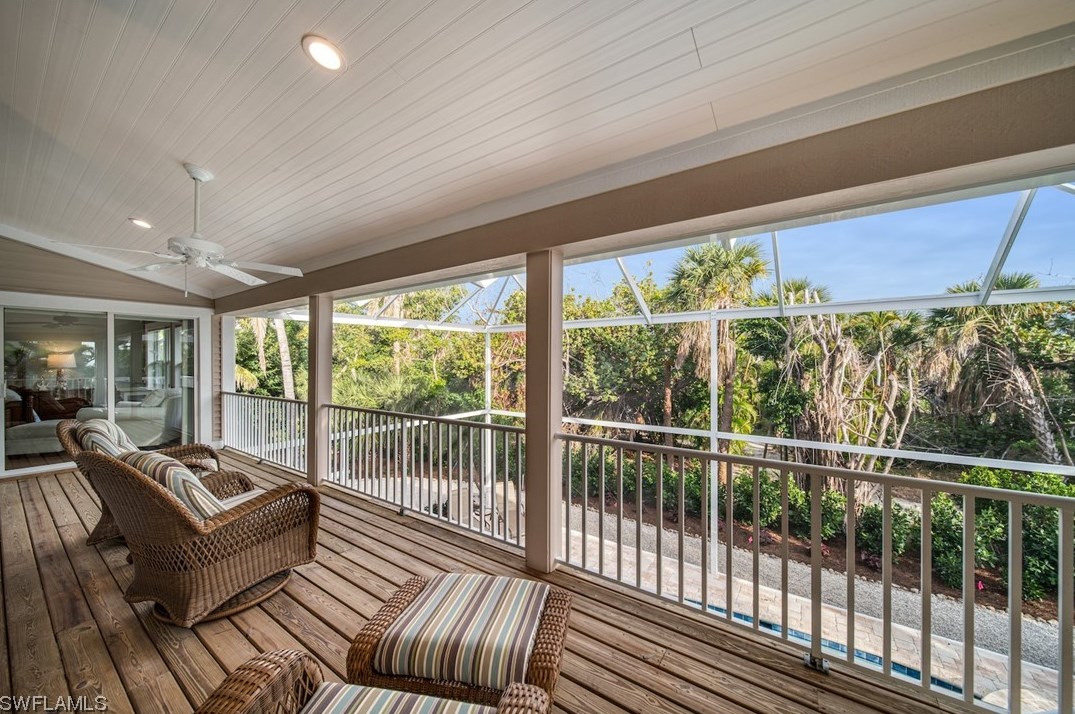 4428 Waters Edge Ln, Sanibel FL  33957-2805 exterior