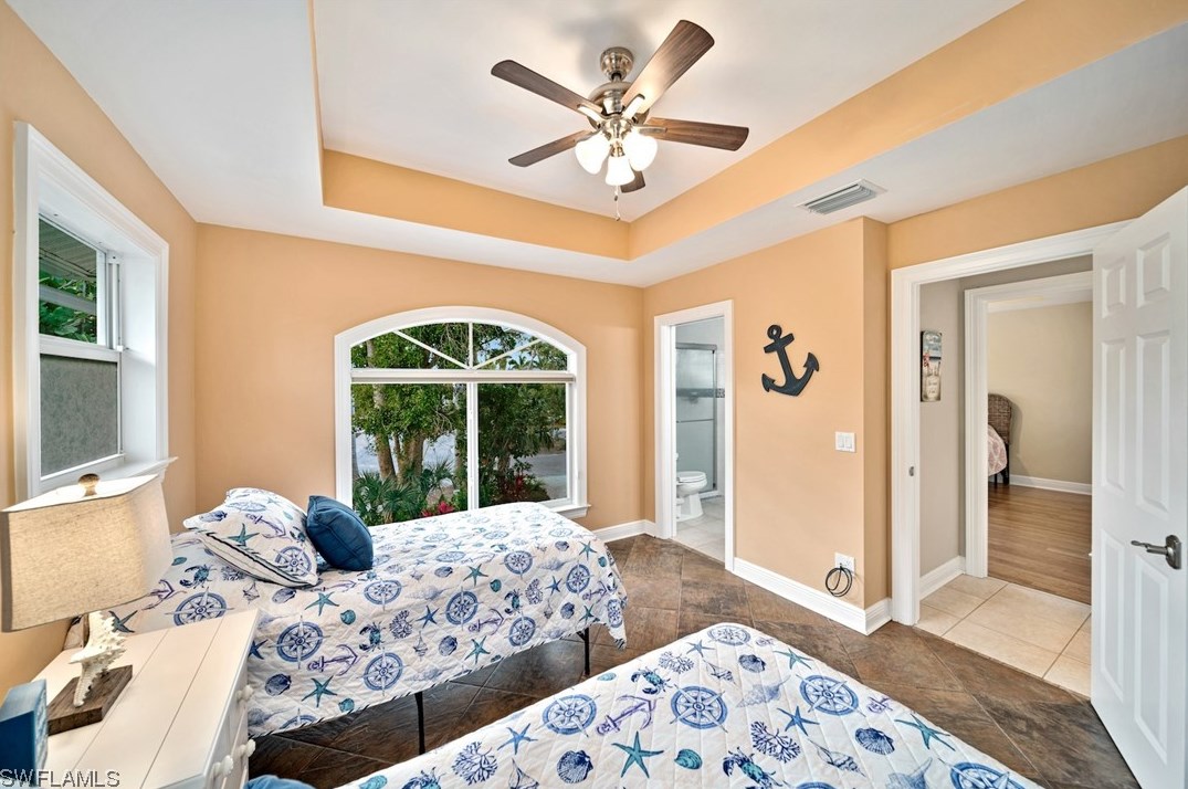 4428 Waters Edge Ln, Sanibel FL  33957-2805 exterior
