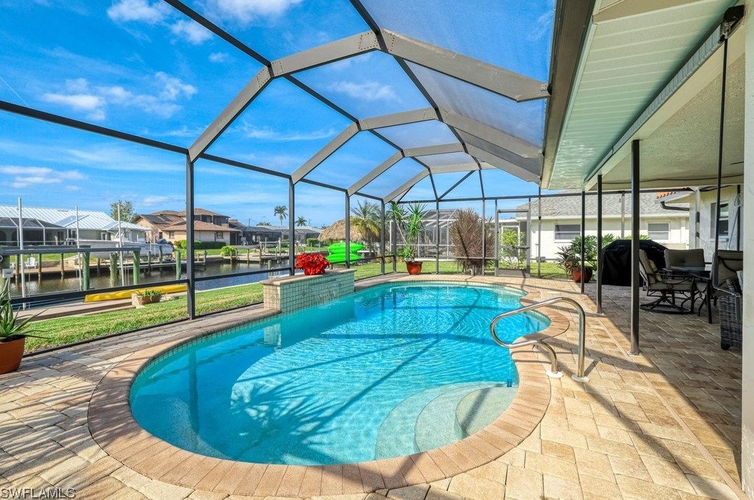 5004 9th Pl, Cape Coral, FL 33914-4302