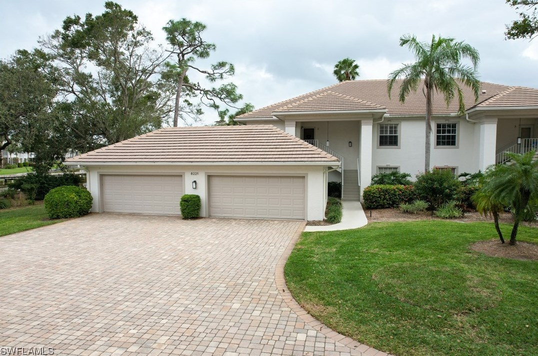 8221 Grand Palm Dr, Fort Myers, FL 33967-5579
