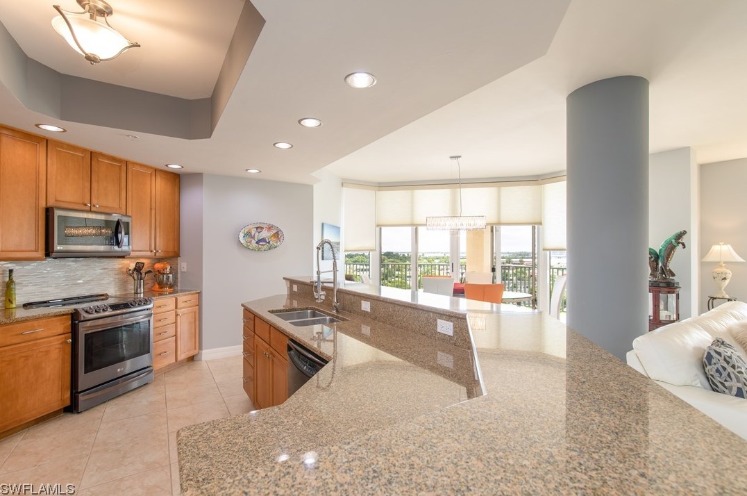 3414 Hancock Bridge Pkwy #701, Fort Myers, FL 33903