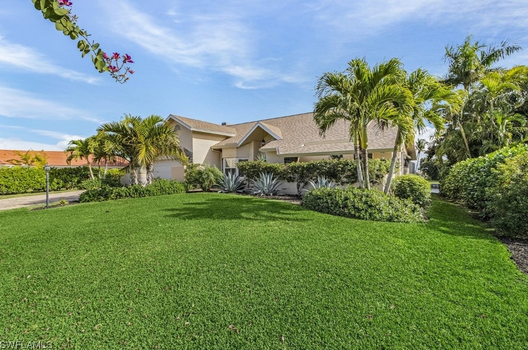 6930 Julie Ann Ct, Fort Myers, FL 33919-6128