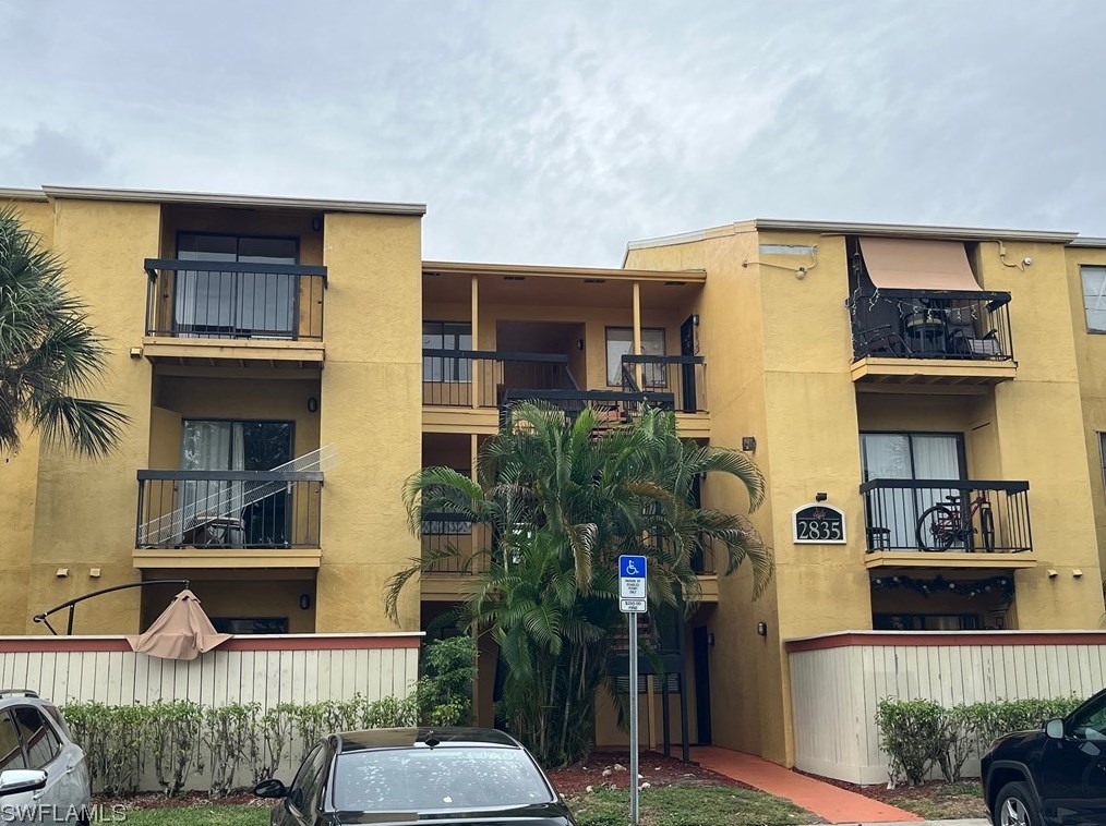2835 Winkler Ave #220, Fort Myers, FL 33916