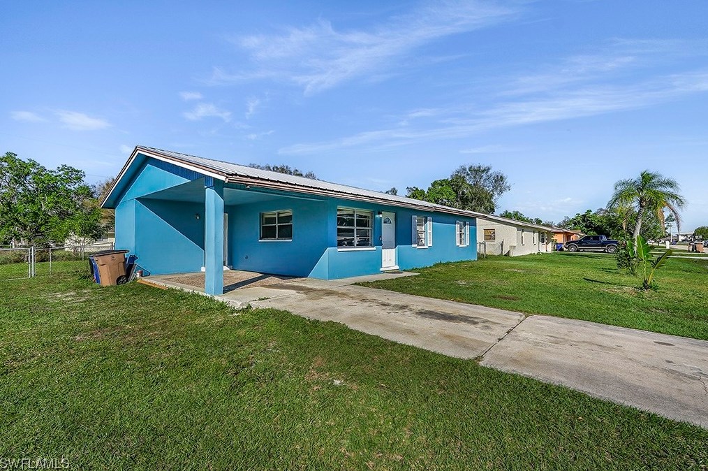 13300 1st St, Fort Myers, FL 33905-2004