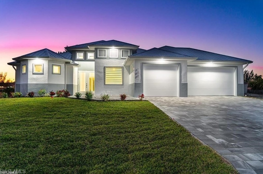 3318 3rd Ter, Cape Coral, FL 33991-1030