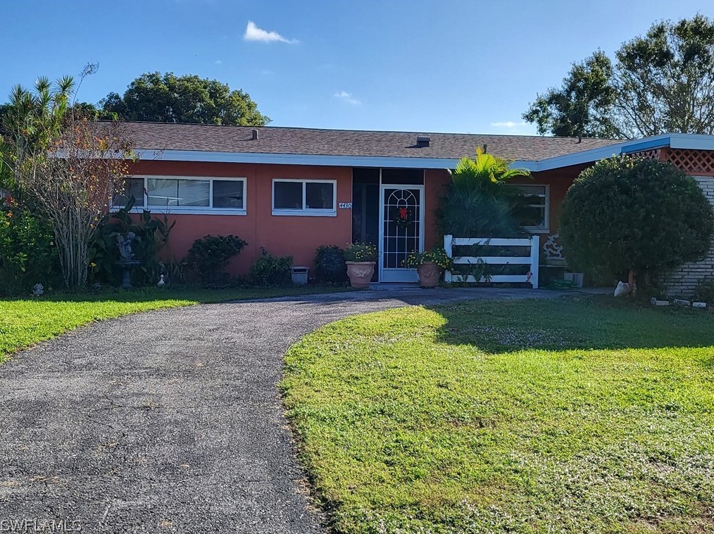 4430 Orange Grove Blvd, Fort Myers, FL 33903-4907