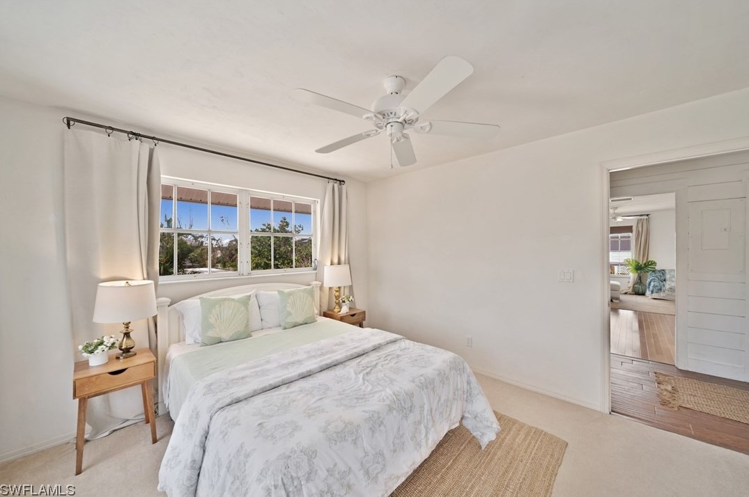 220 Palm Lk Dr, Sanibel FL 33957-5601 exterior