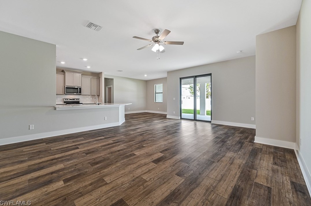 117 17th St, Cape Coral, FL 33990-2214