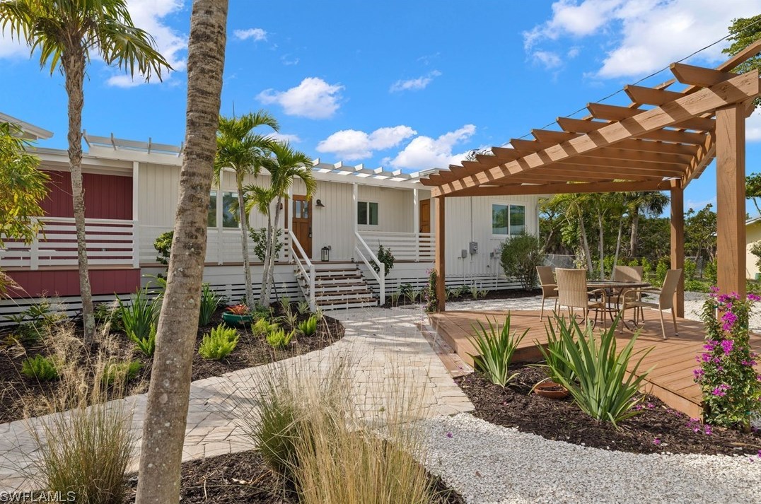 3822 Coquina Dr, Sanibel, FL 33957