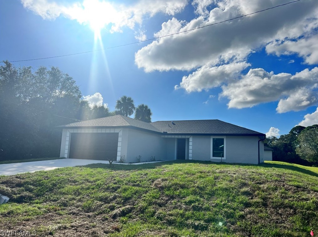 1201 8th St, Lehigh Acres, FL