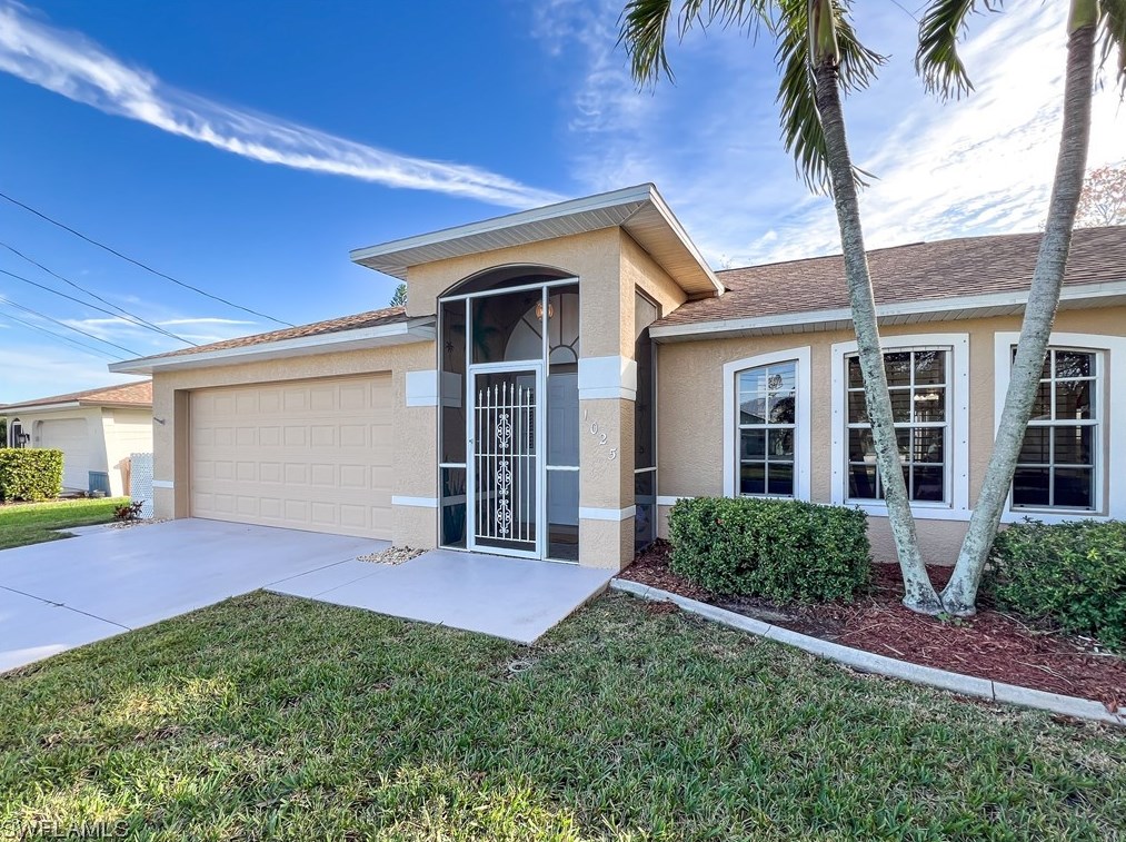 1025 18th Pl, Cape Coral, FL 33990-1842