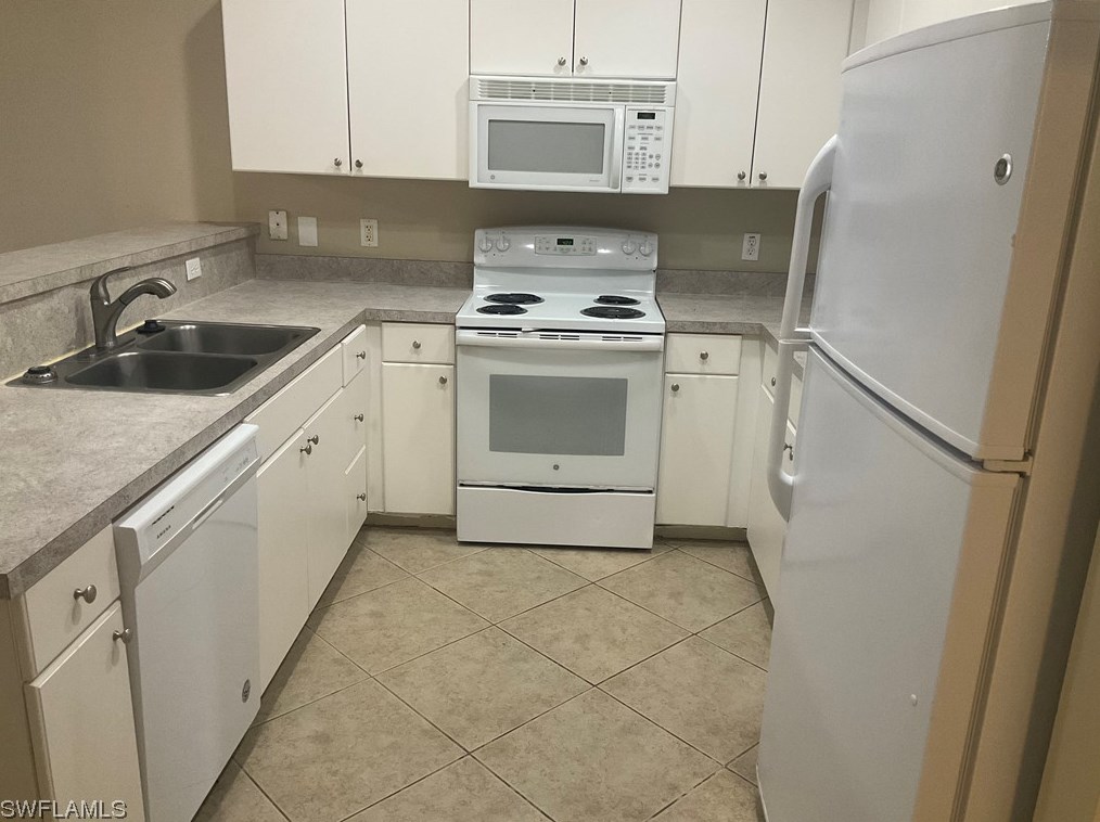2420 Joe Ave S, Lehigh Acres, FL 33973