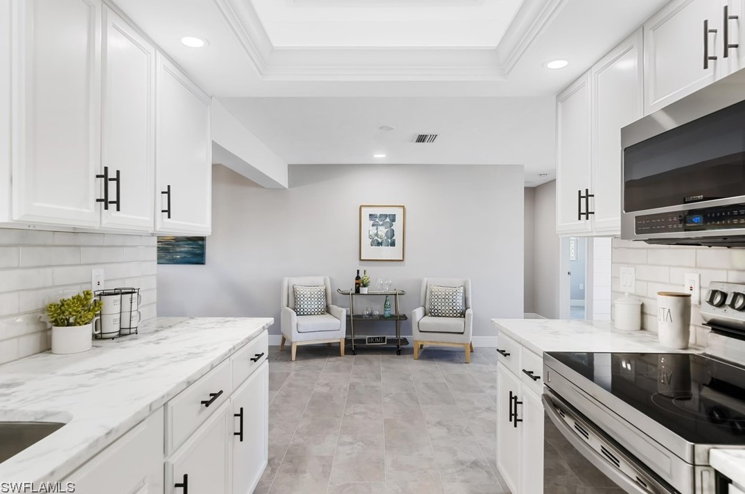 1003 April Ln, Fort Myers, FL 33903