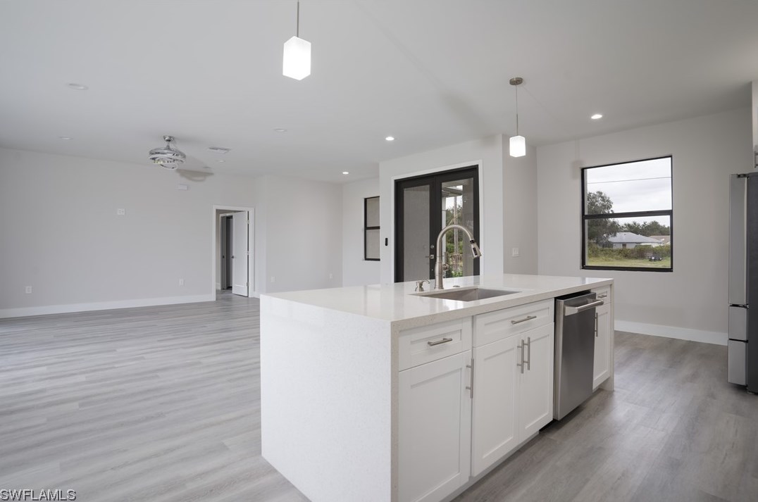 2813 45 St, Lehigh Acres FL 33976-4709 exterior