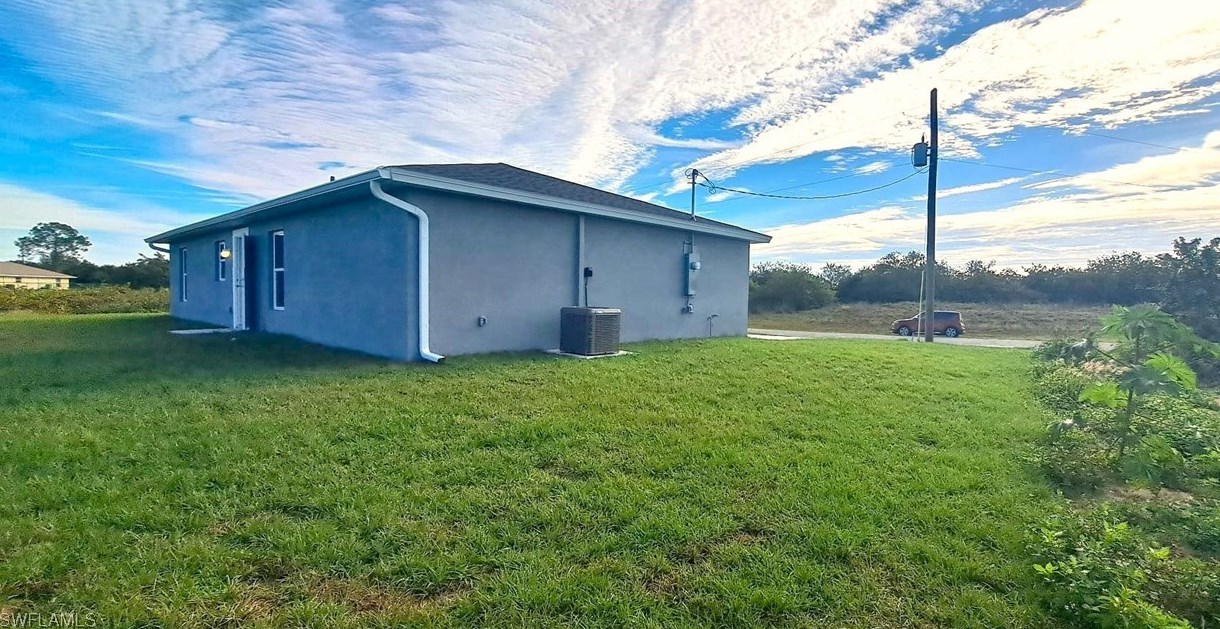 7013 Rich Cir, Labelle, FL 33935
