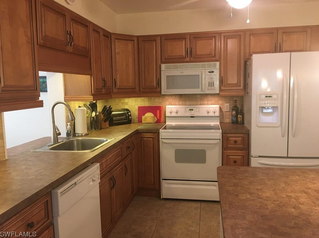 4840 Golf Club Ct, Fort Myers, FL 33903-4626