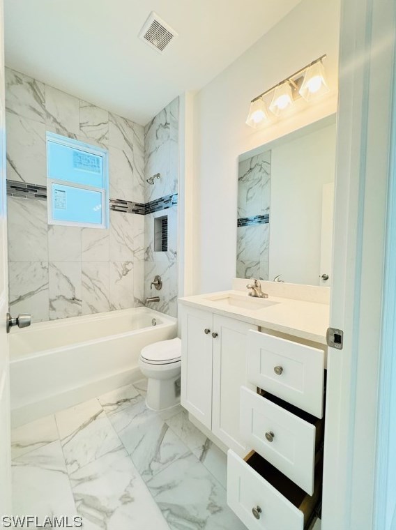 3002 43 St, Lehigh Acres FL 33976-4613 exterior