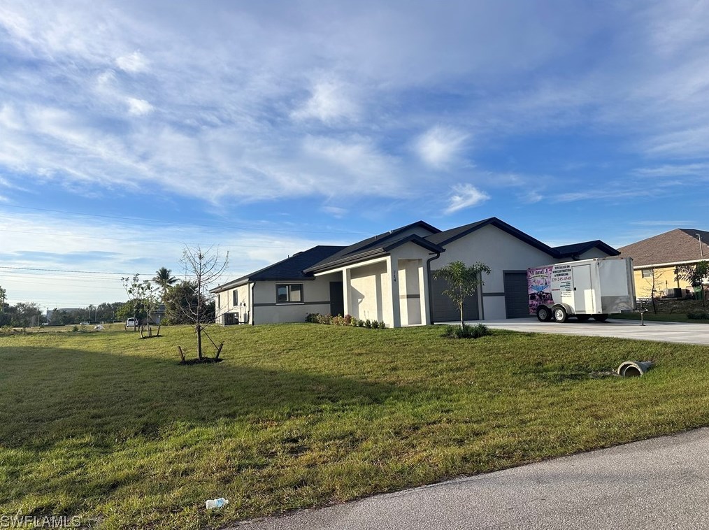 712 8th Ter, Cape Coral, FL 33990-0028