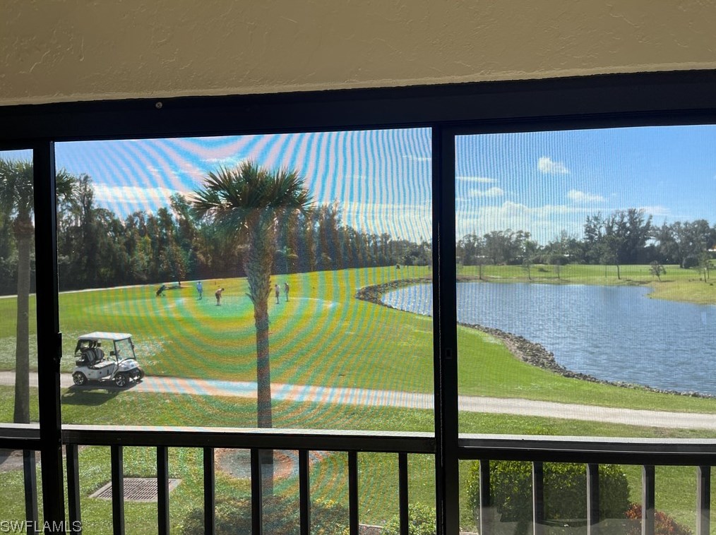 5950 Trailwinds Dr #221, Fort Myers, FL 33907