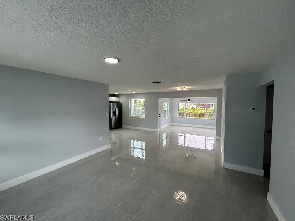 4271 Lagg Ave, Fort Myers, FL 33901-8922