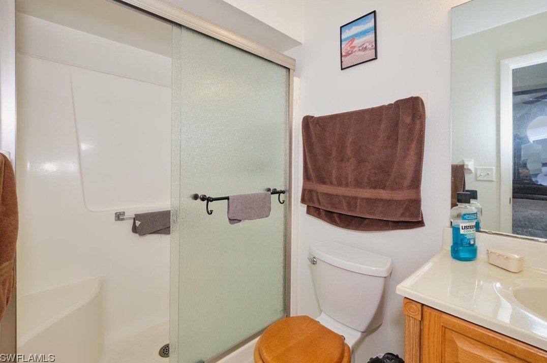 5849 Millay Ct, Fort Myers FL  33903-4524 exterior